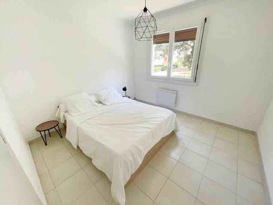 Appartement Spacieux Avec Parking Gratuit 塞特港 外观 照片