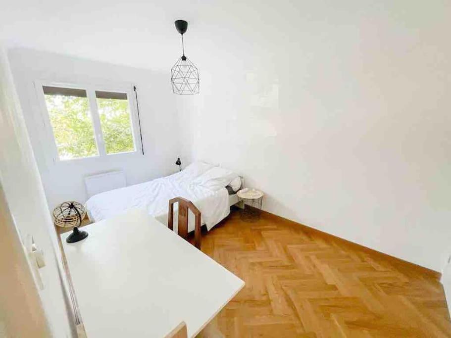 Appartement Spacieux Avec Parking Gratuit 塞特港 外观 照片