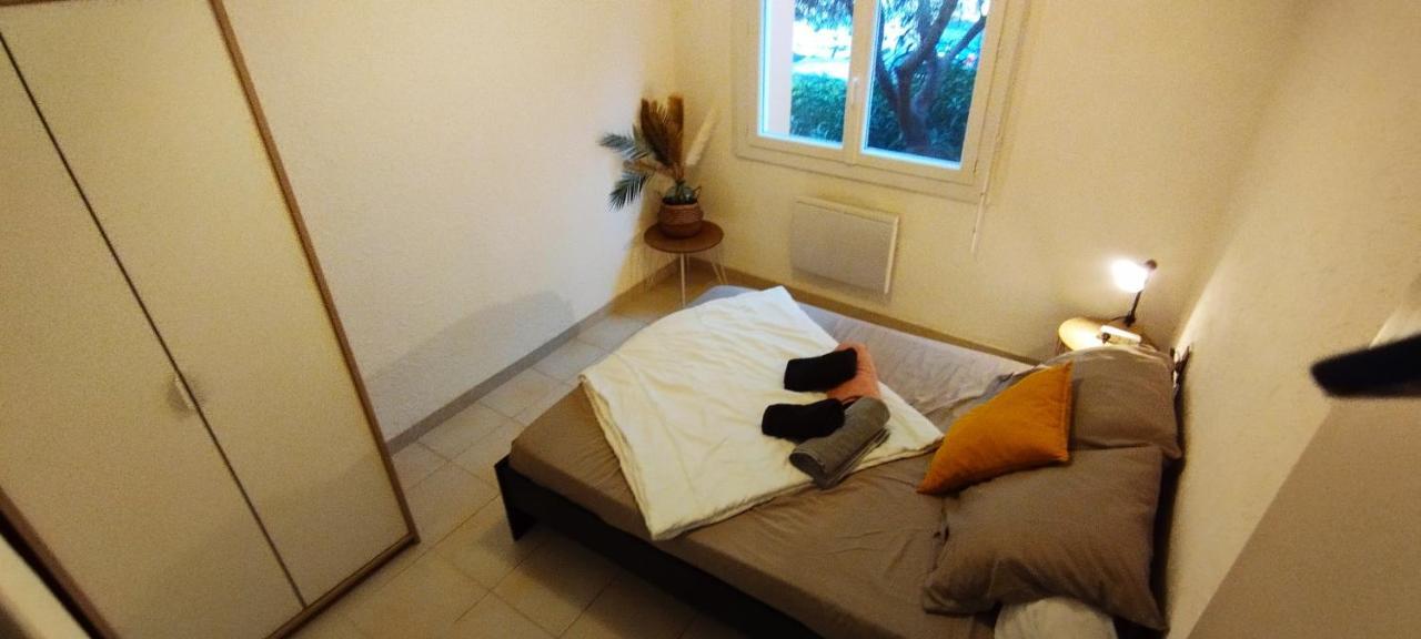 Appartement Spacieux Avec Parking Gratuit 塞特港 外观 照片