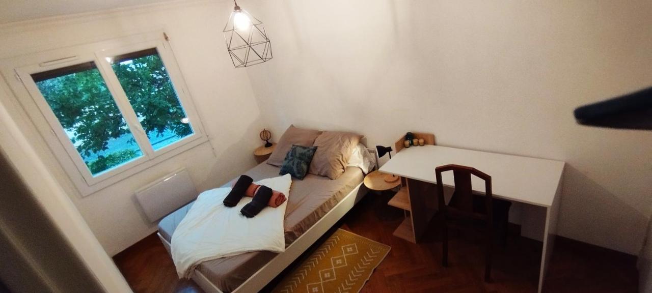 Appartement Spacieux Avec Parking Gratuit 塞特港 外观 照片
